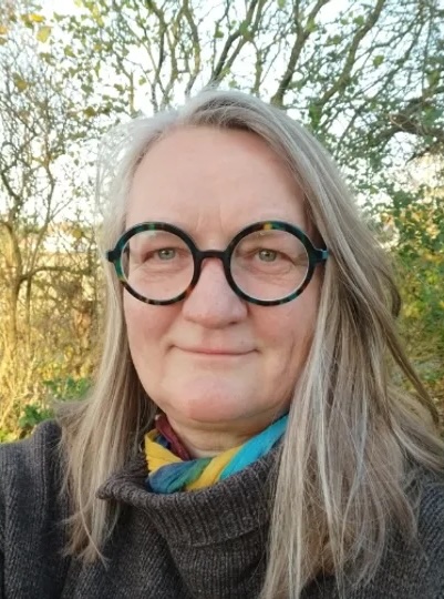 Portræt af keramiker Eva Kobel, EK Keramik